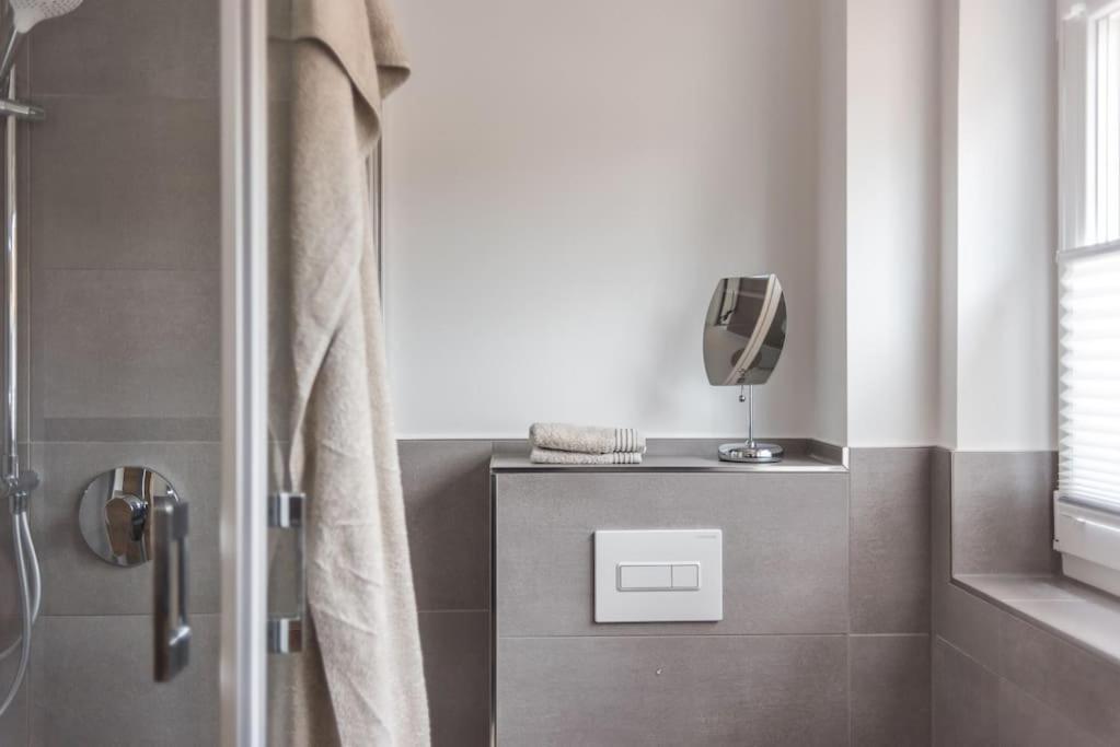 5 Sterne-Ferienhaus Eisvogel Am See Mit Sauna Und Kamin Krakow am See Ngoại thất bức ảnh